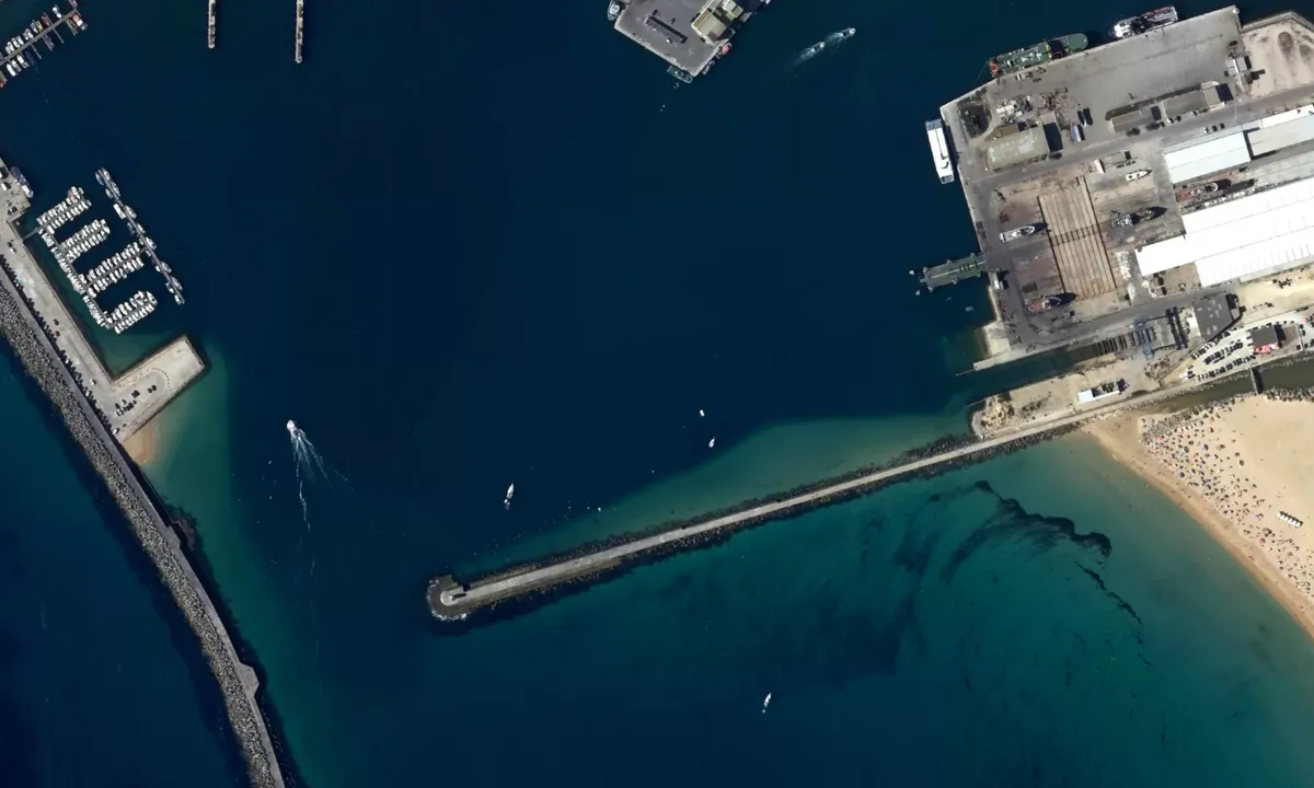 Flyfoto av Peniche Harbour