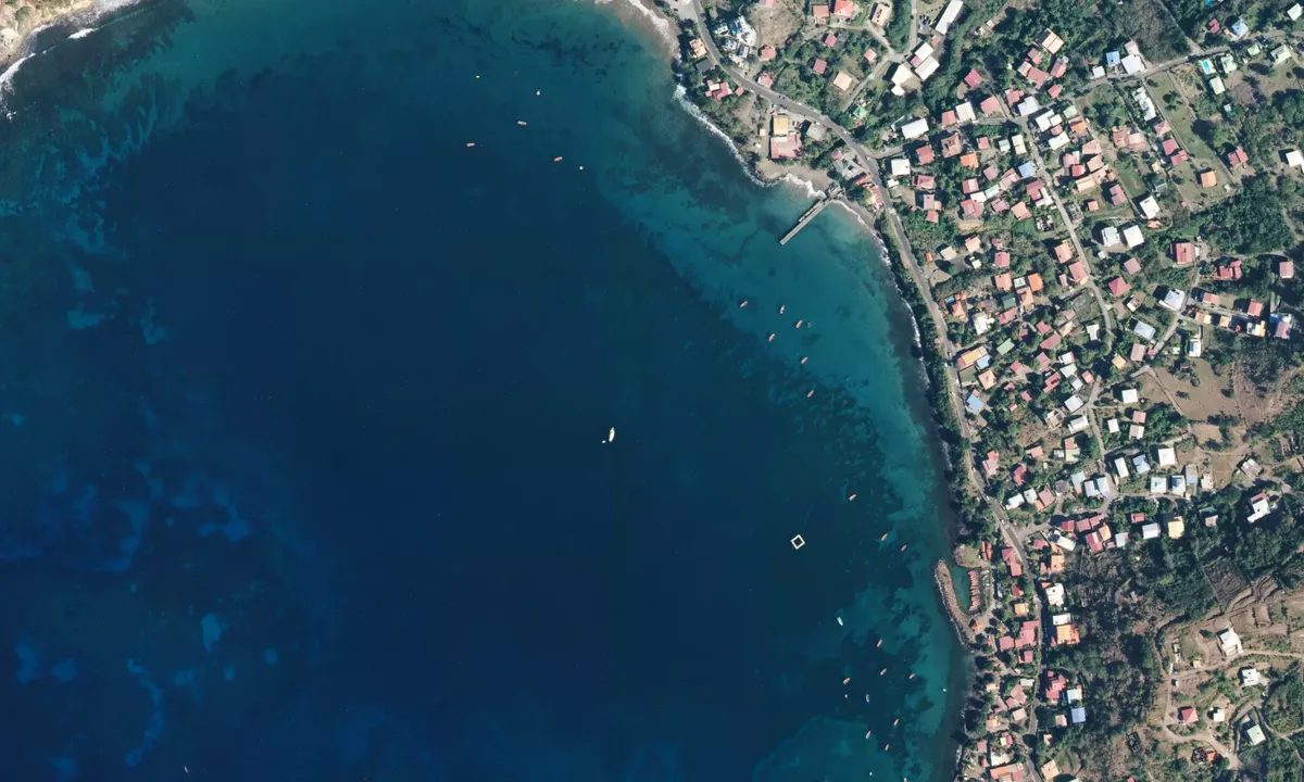 Flyfoto av Petite Anse 2