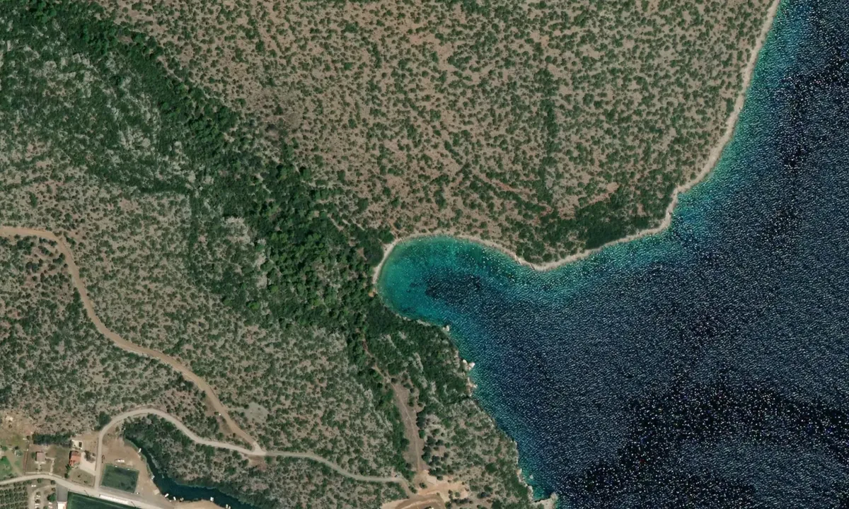 Flyfoto av Piliostasi Bay