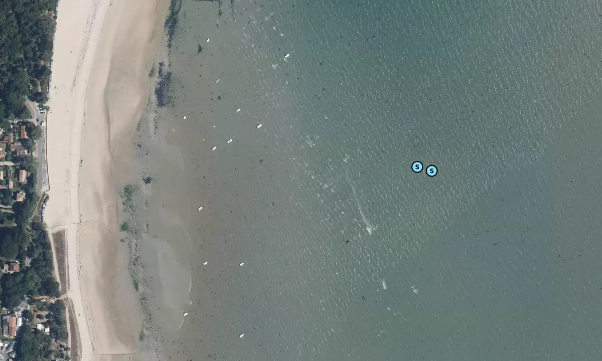 Satelite image of Plage des Sableaux