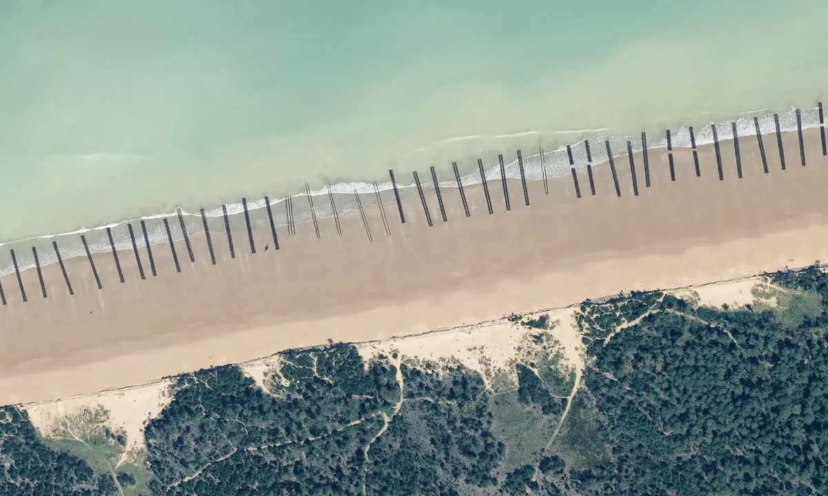 Satelite image of Plage des Saumonards