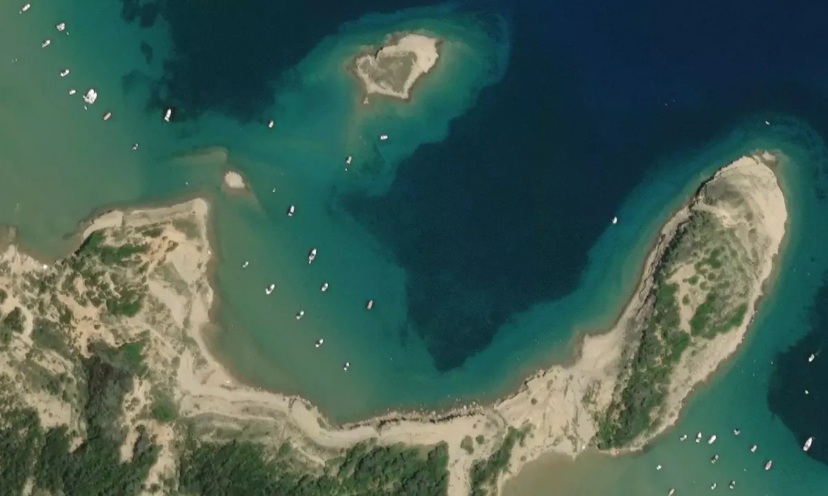 Satelite image of Plaza Luria
