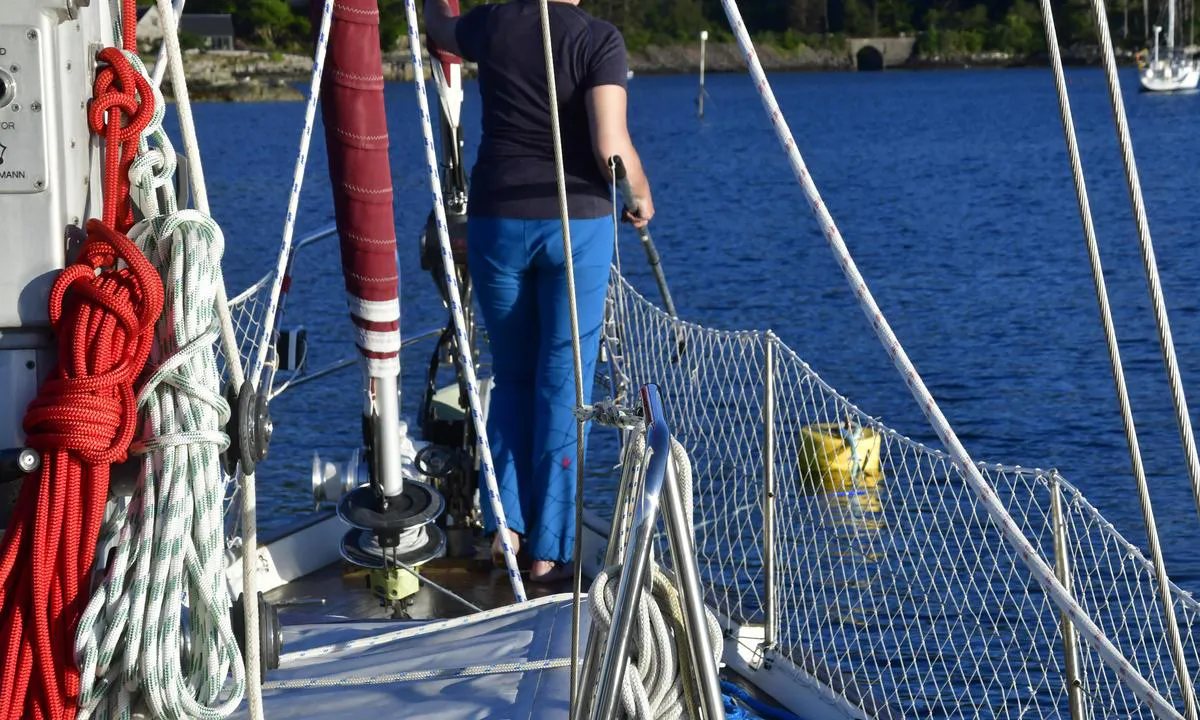 Plockton Village: {"base": "no", "no": "B\u00f8yer", "se": "Bojar", "en": "Buoys", "da": "B\u00f8jer"}