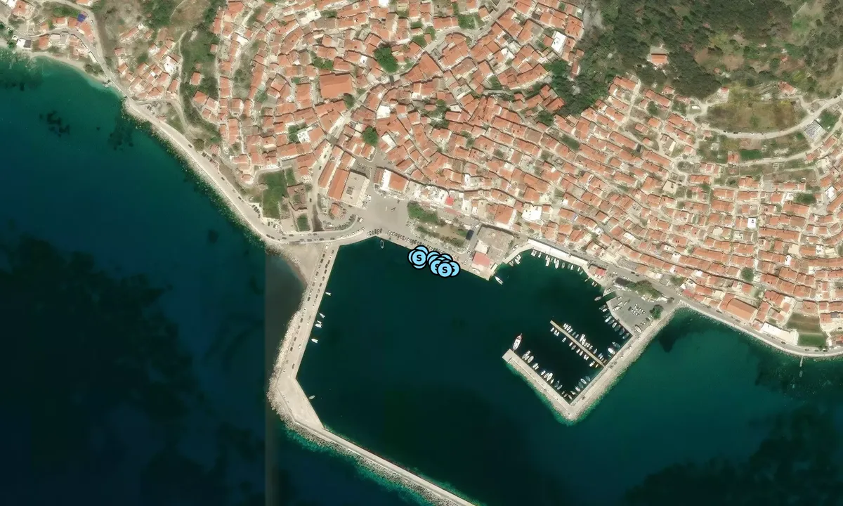 Satelite image of Plomarion Harbour