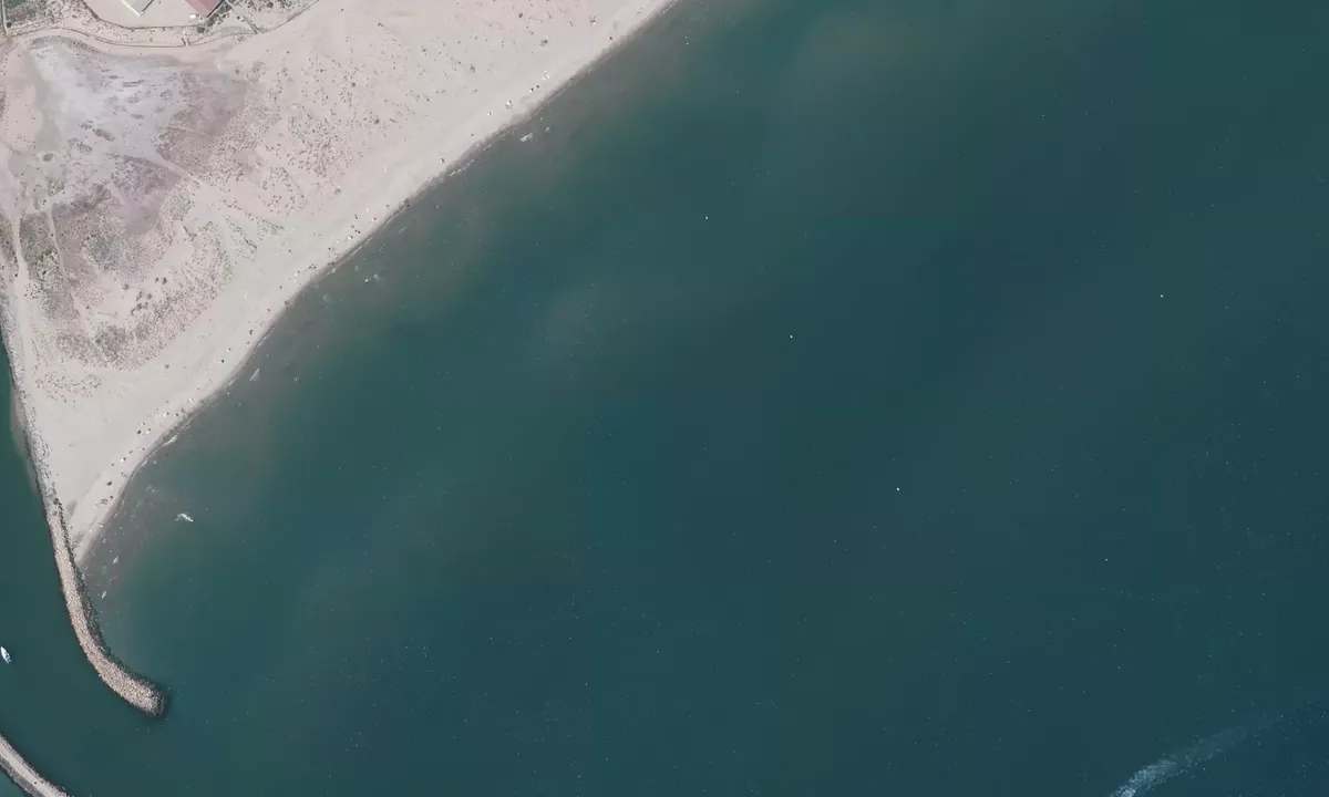 Satelite image of Pointe de Valras