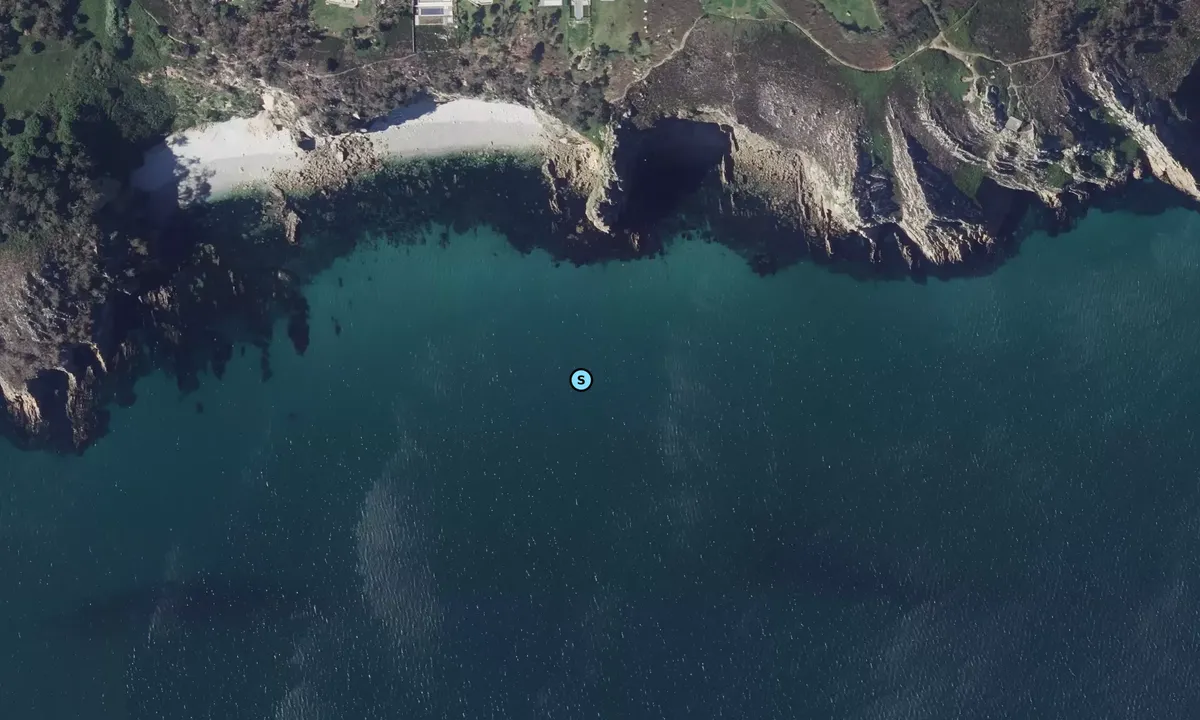 Satelite image of Pointe du Menhir