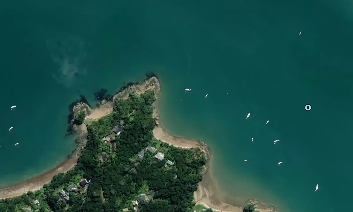 Satelite image of Pomare Bay