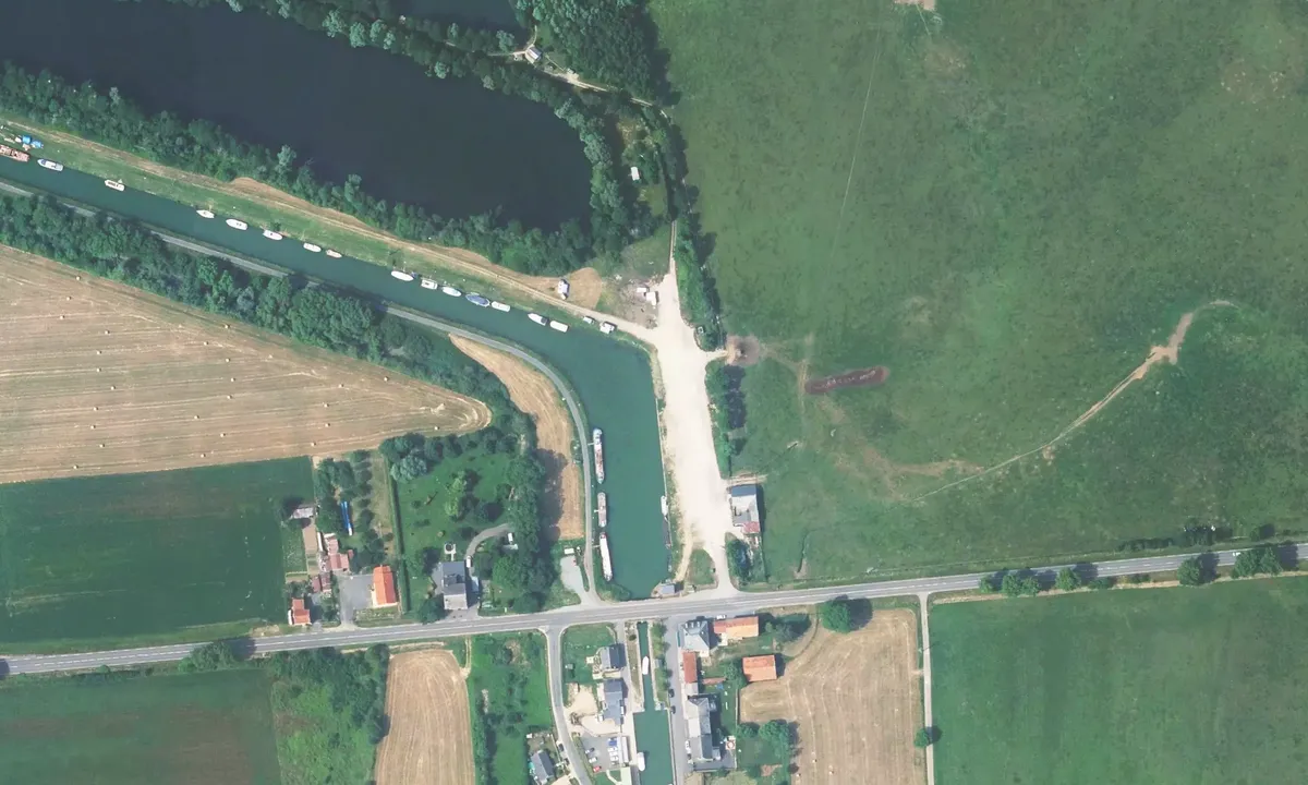 Satelite image of Pont-a-Bar