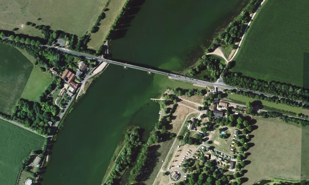 Flyfoto av Ponton Camping aux rives de soleil