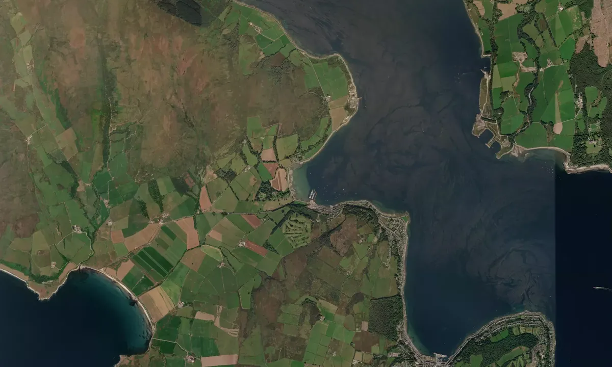 Flyfoto av Port Bannatyne