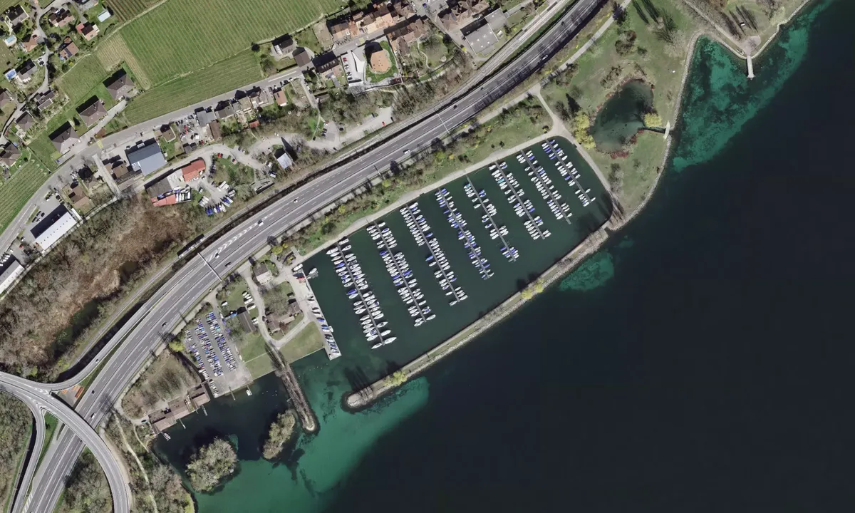 Flyfoto av Port d'Auvernier