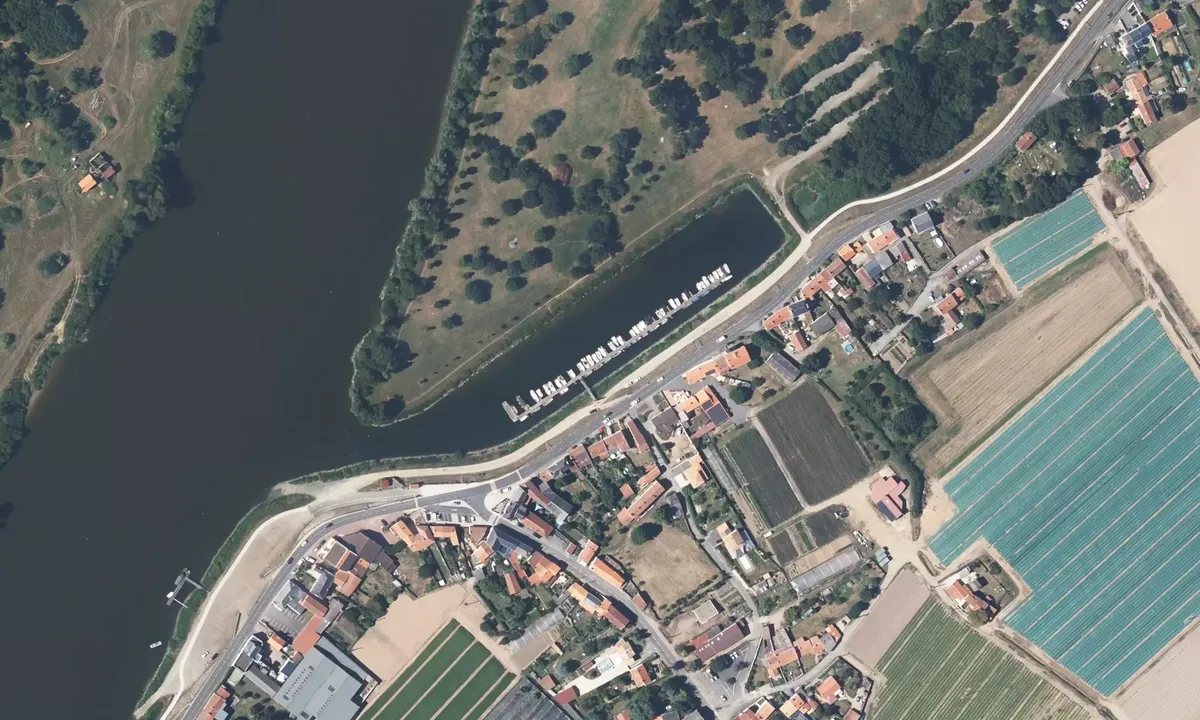 Satelite image of Port de la Pierre Percée