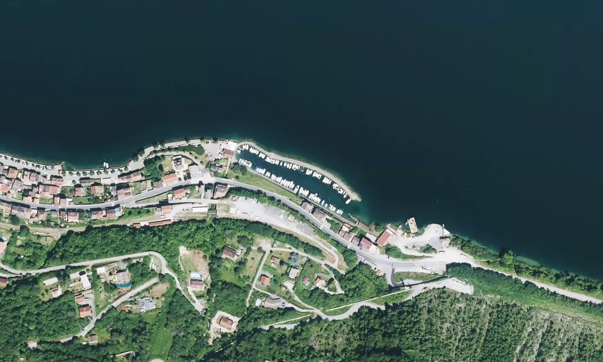 Flyfoto av Port de Meillerie