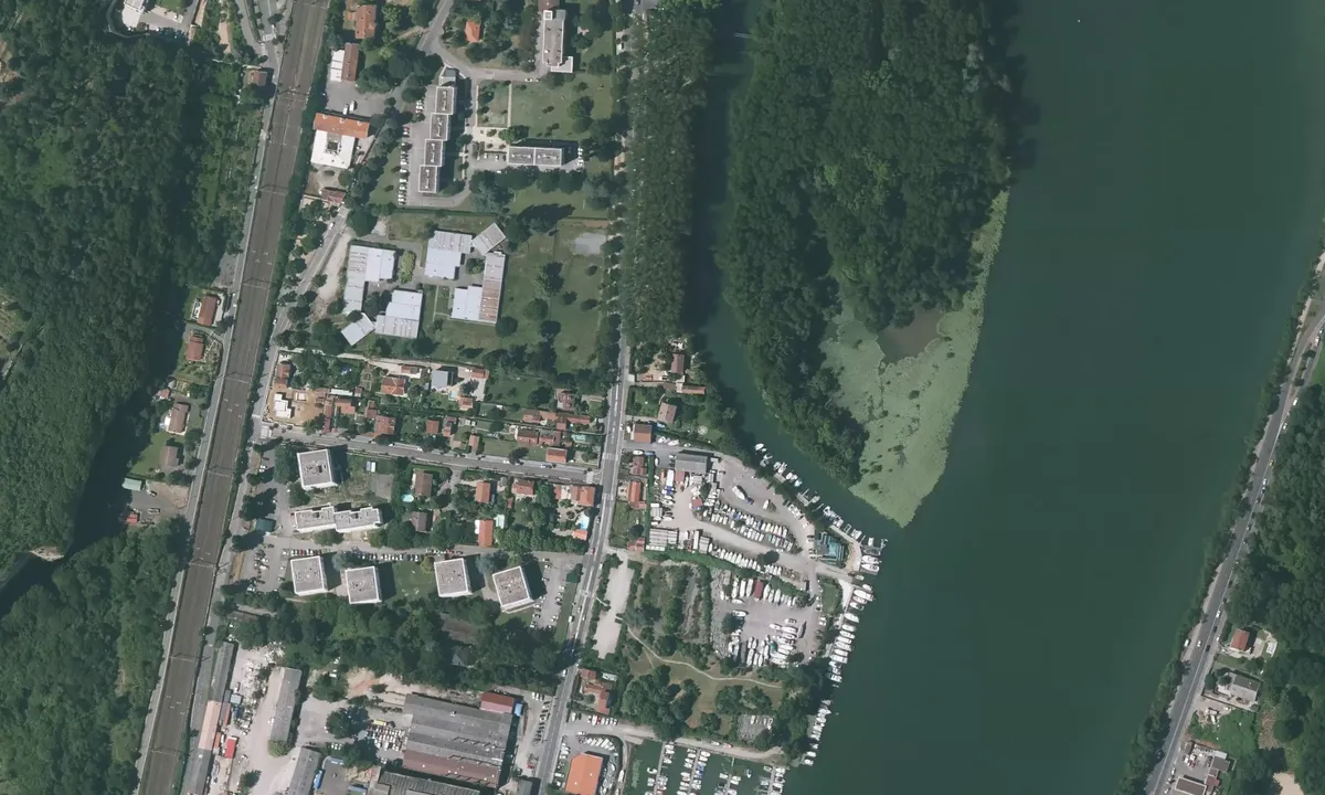Flyfoto av Port de Plaisance d'Albigny sur Saone