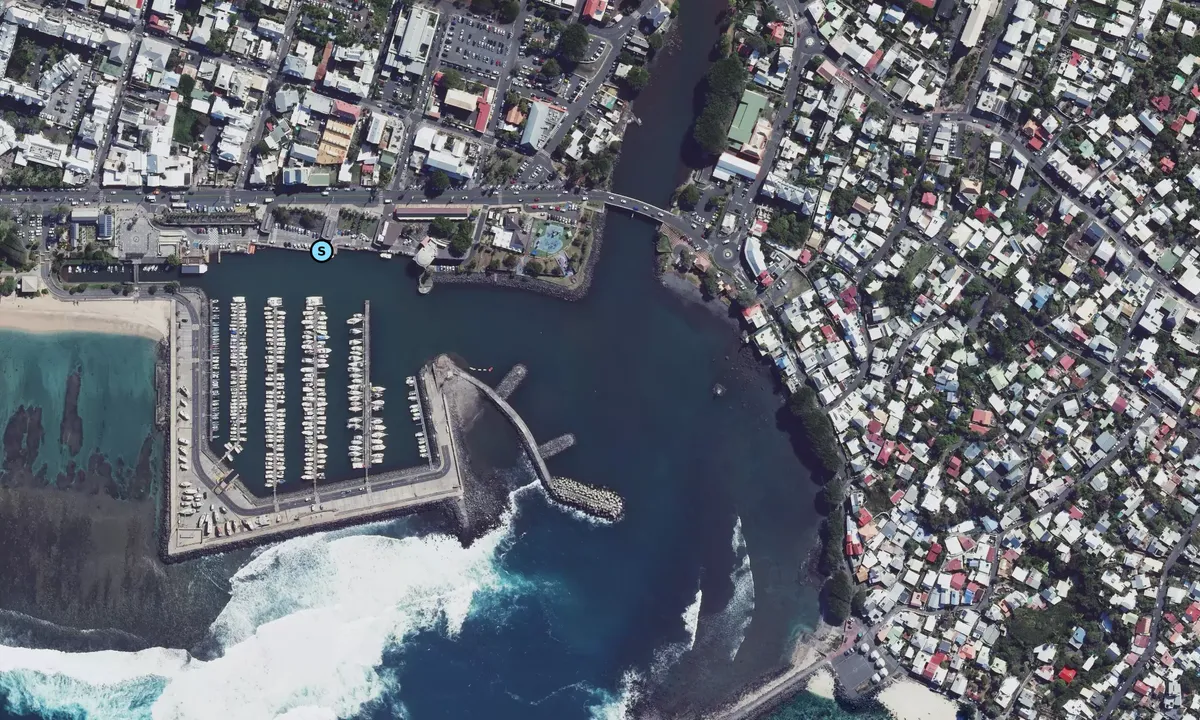 Satelite image of Port de Saint-Pierre