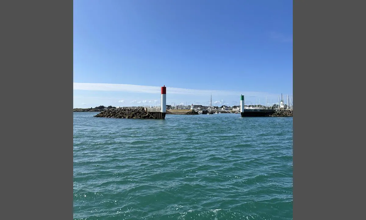 Port Haliguen: {"base": "no", "no": "Innseiling", "se": "Insegling", "en": "Approach", "da": "Indsejling"}
