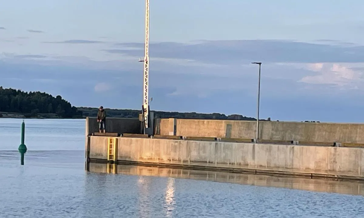 Port of Mõntu: {"base": "no", "no": "Photo: Finn Gjers\u00f8e", "se": "Foto: Finn Gjers\u00f8e", "en": "Photo: Finn Gjers\u00f8e", "da": "Foto: Finn Gjers\u00f8e"}