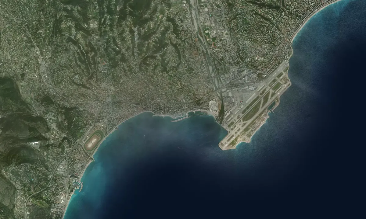 Flyfoto av Port St Laurent du Var