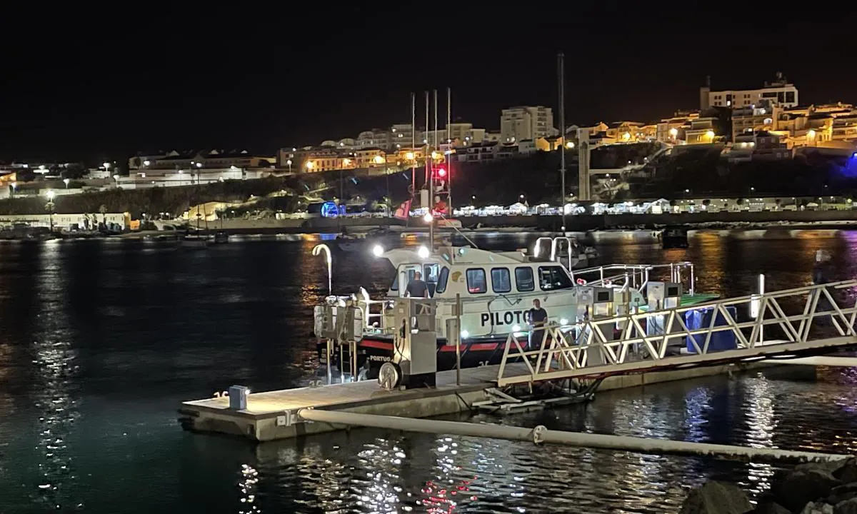 Porto de Recreio de Sines: Fuel station easily accessible.