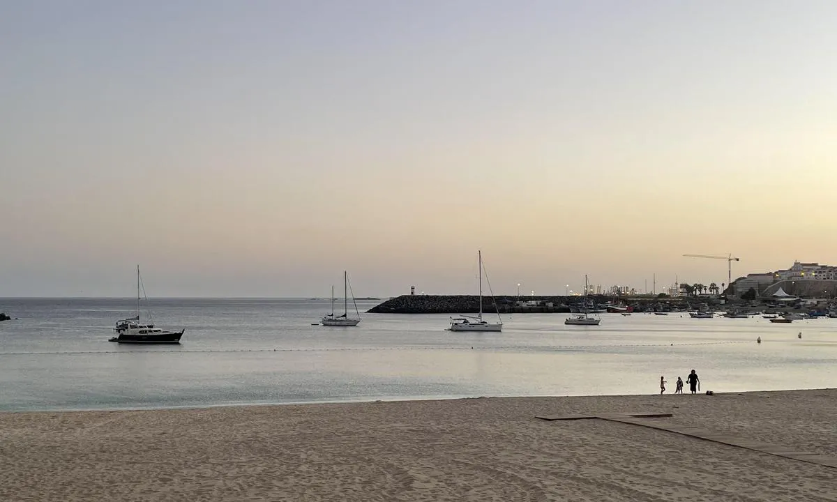Porto de Recreio de Sines: You may as well anchor in front of the beach