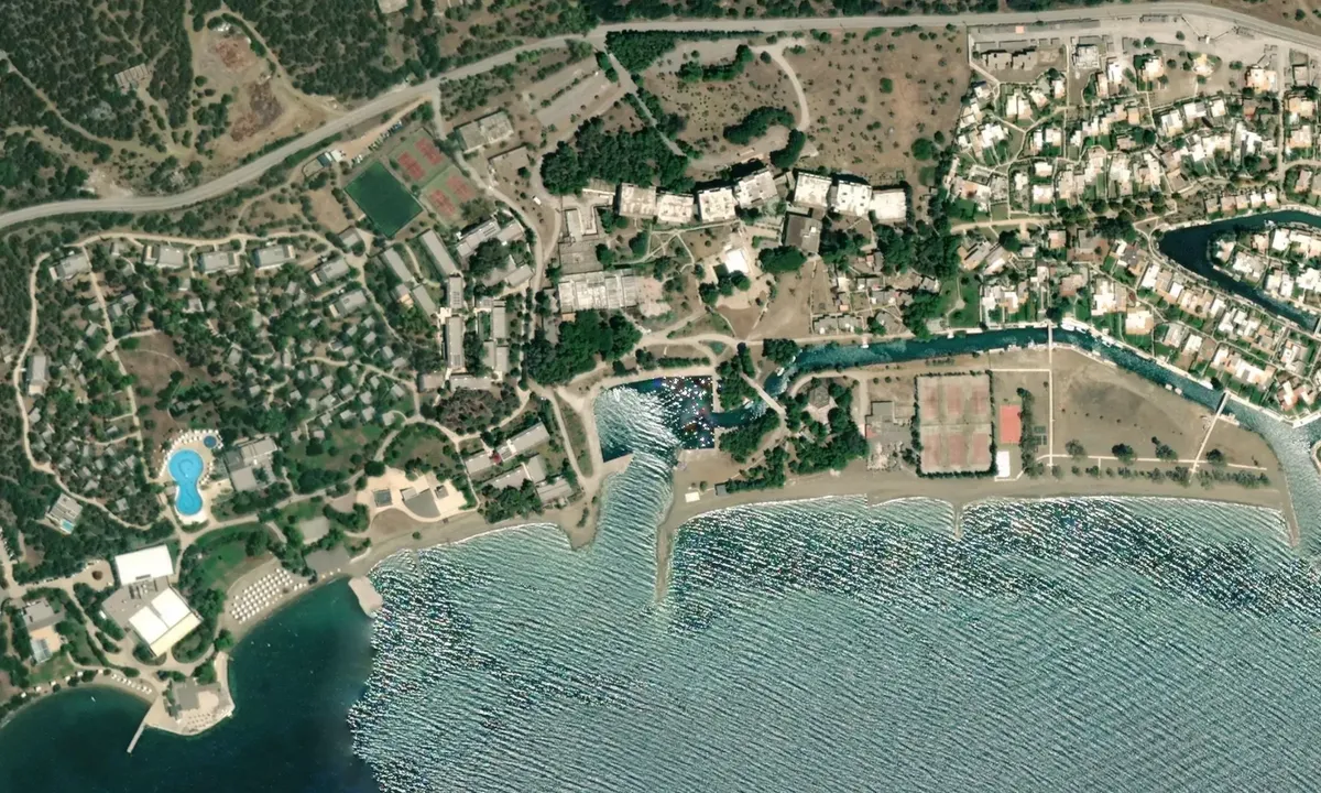 Flyfoto av Porto Hydra
