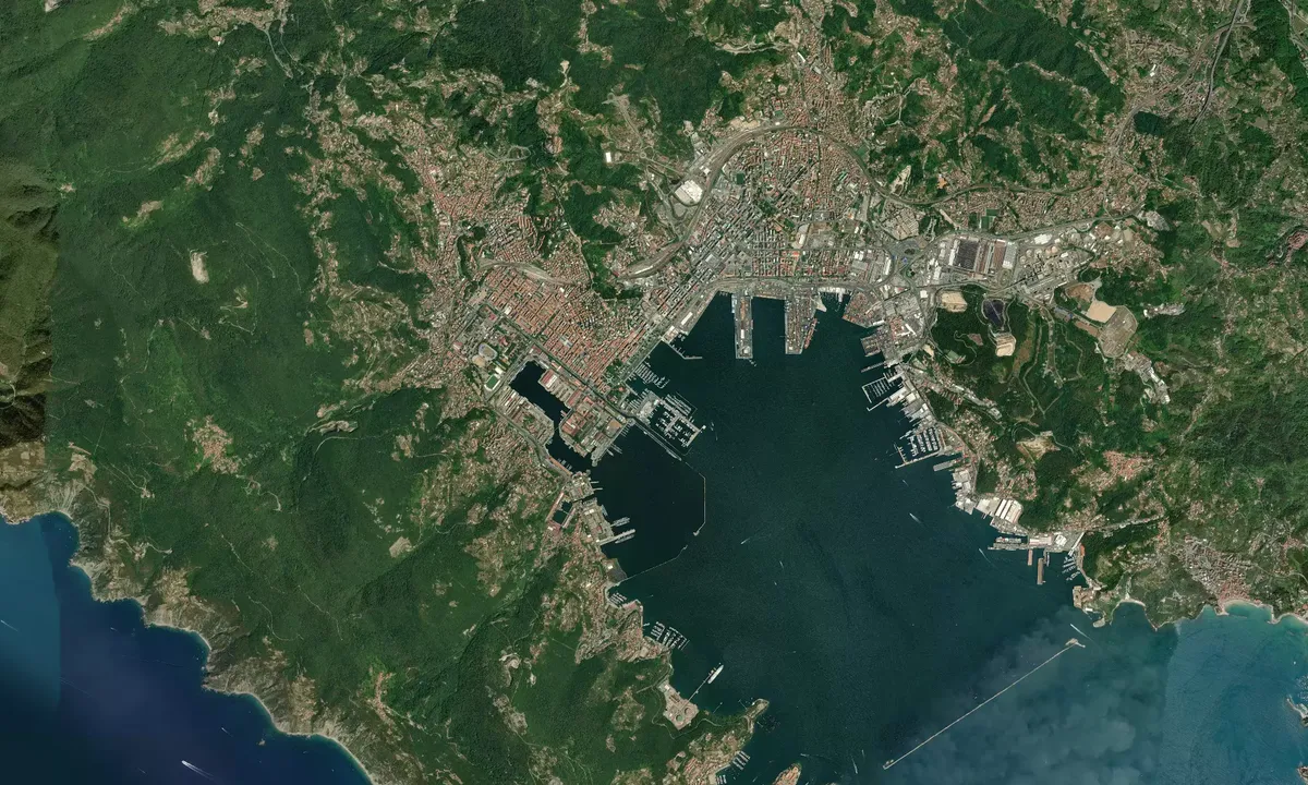 Flyfoto av Porto Mirabello 1