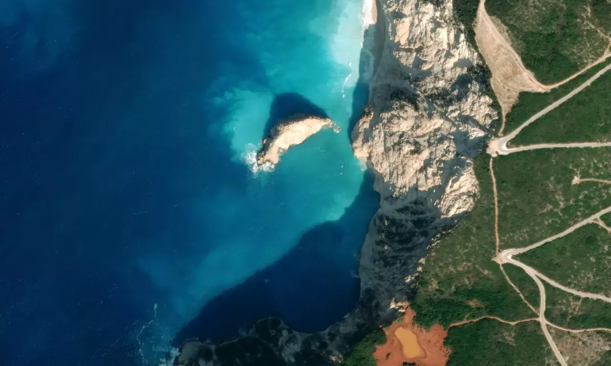Flyfoto av Porto Nucului