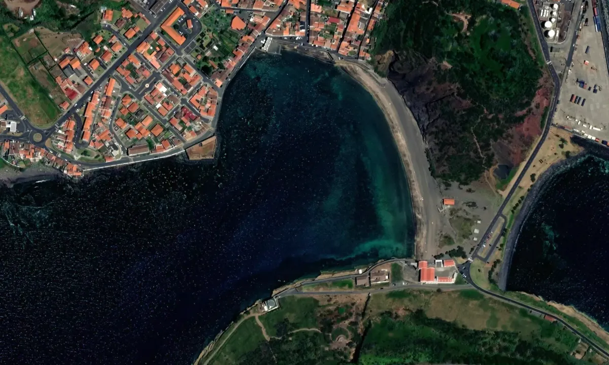 Flyfoto av Porto Pim