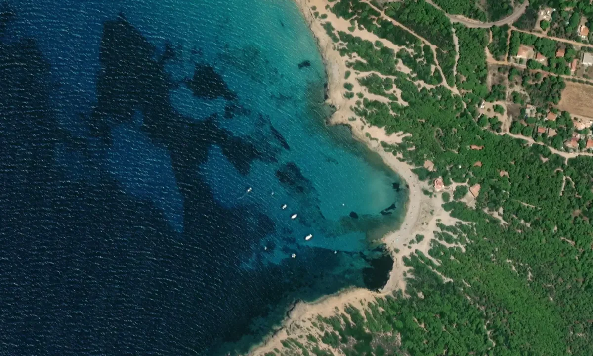 Flyfoto av Porto Pineddu