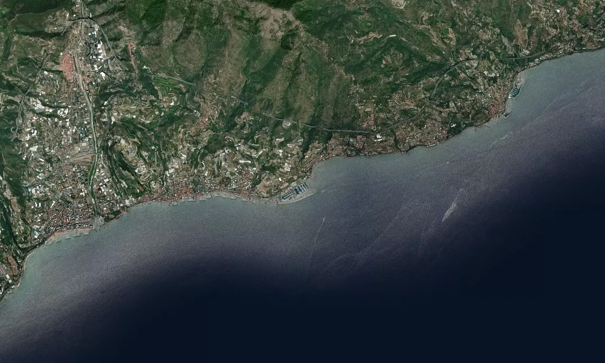 Flyfoto av Porto Turistico Marina degli Aregai