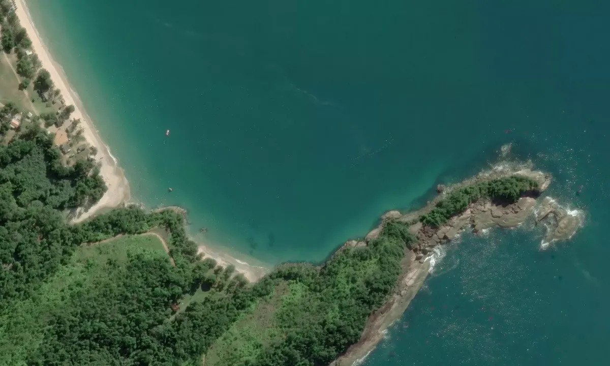 Satelite image of Praia Caçandoquinha