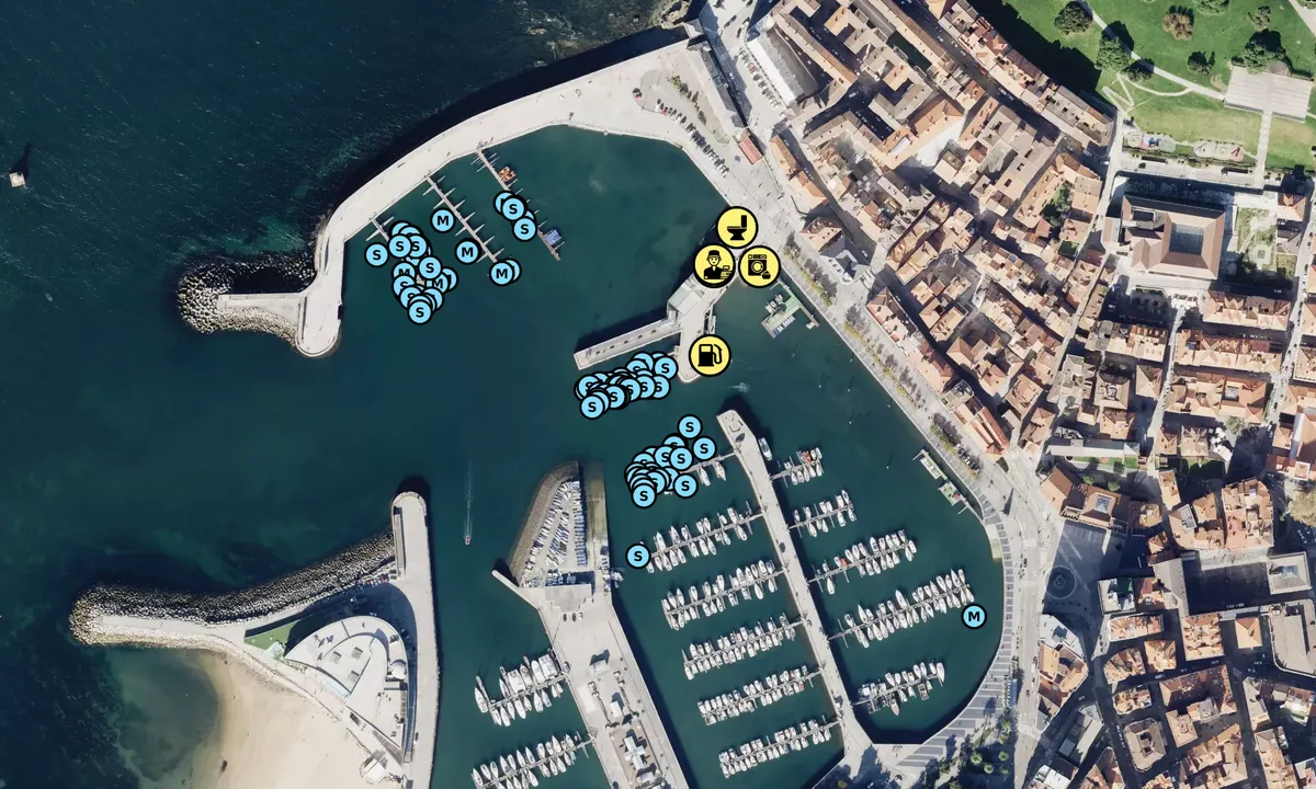 Satelite image of Puerto Deportivo Gijon