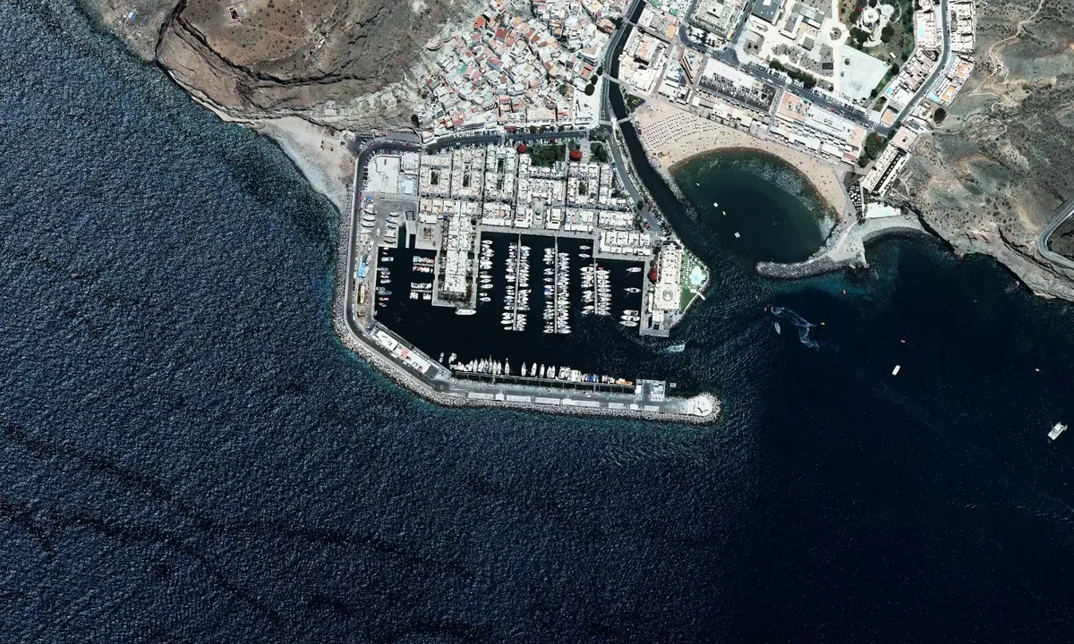 Flyfoto av Puerto Mogan