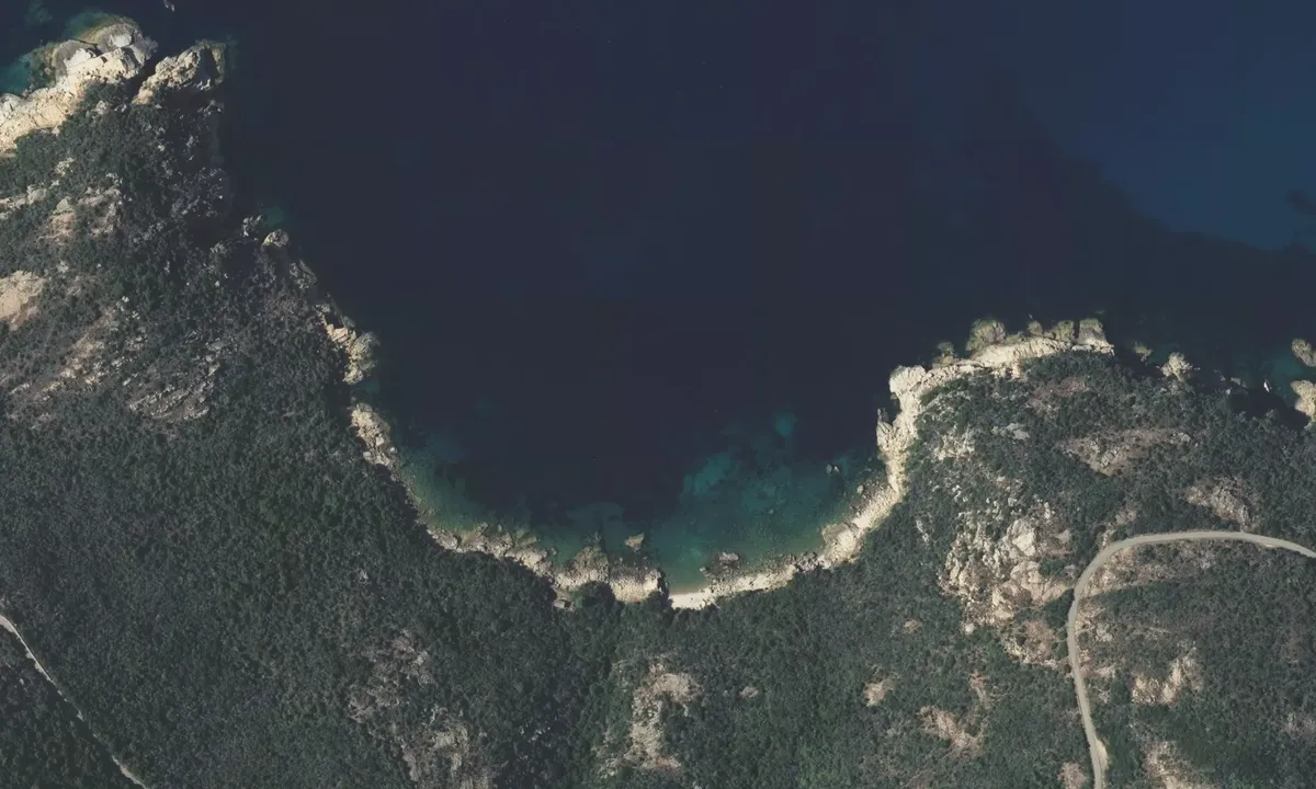 Flyfoto av Punta Bianca