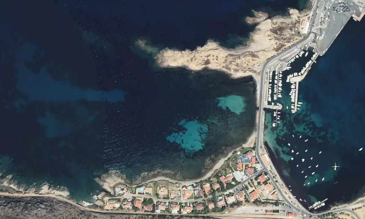 Flyfoto av Punta de la Pietrella