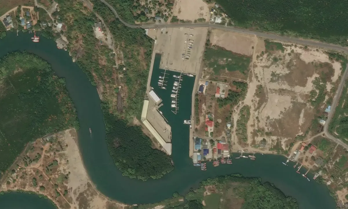 Satelite image of Racer Marina