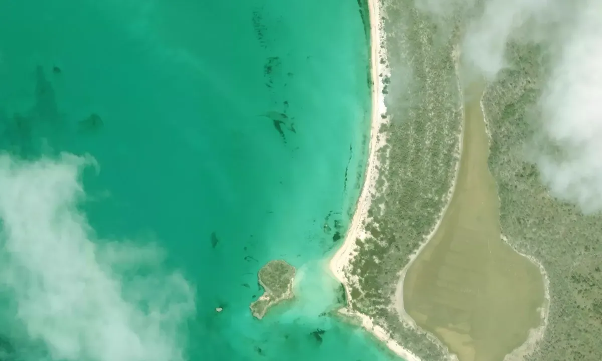 Flyfoto av Racoon Cay