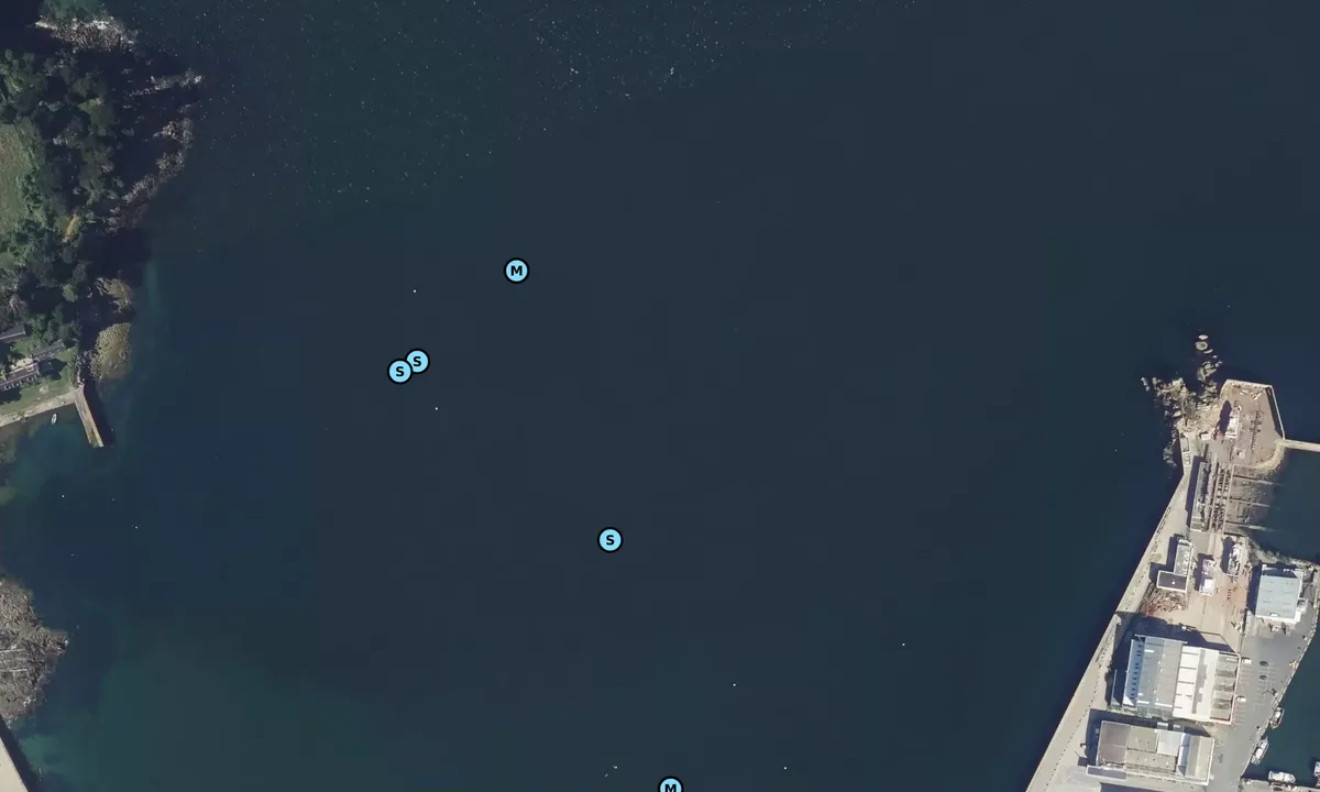 Satelite image of Rade du Guet