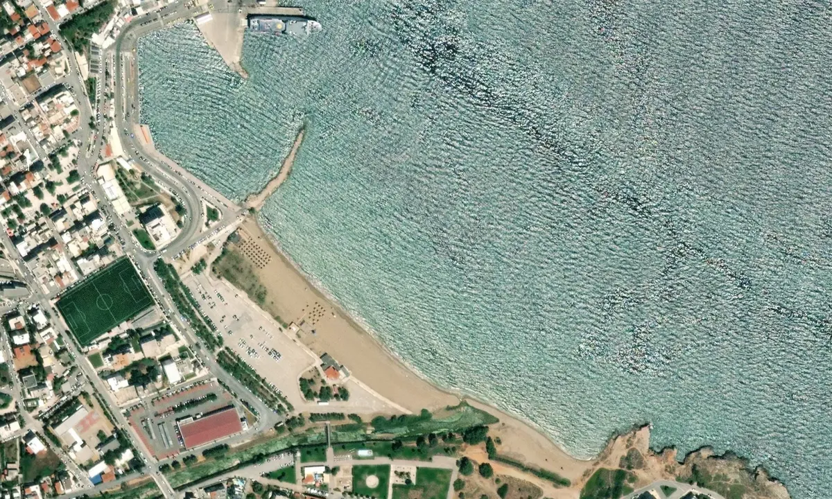Flyfoto av Rafina