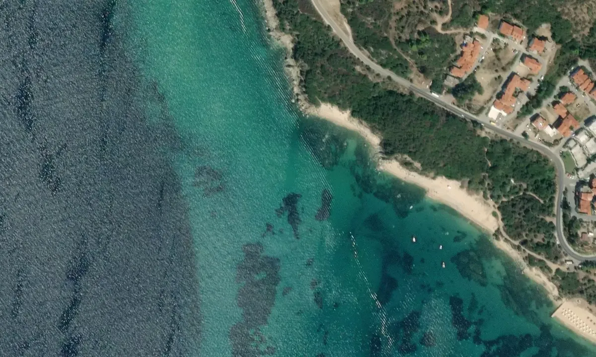 Satelite image of Raluca beach