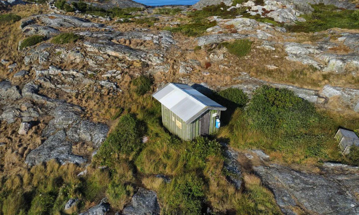 There are two dry toilets at Rammen, one on each side of the bay.