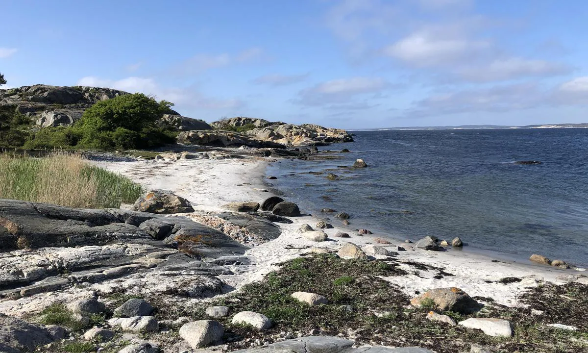 The north beach on Ramsö, with white fine grained sand.