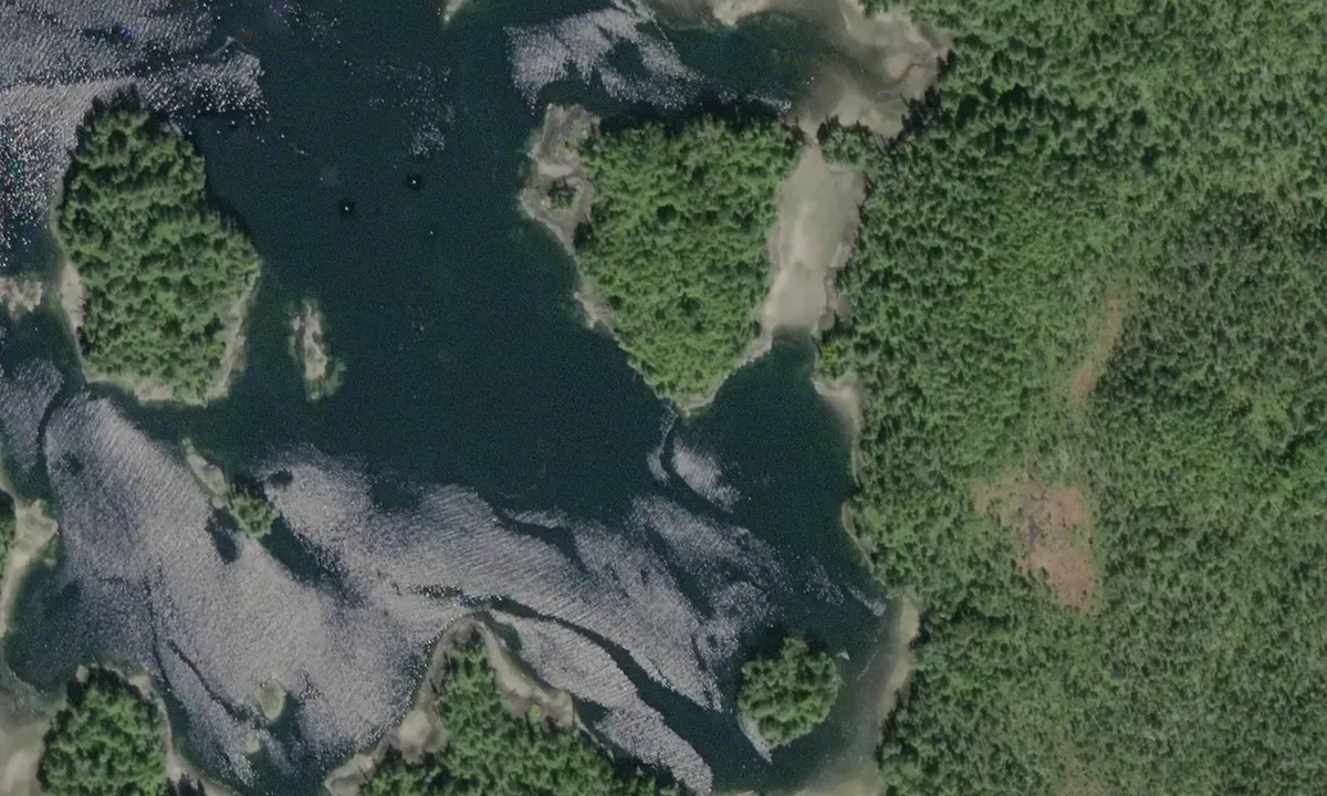 Flyfoto av Raven Cove