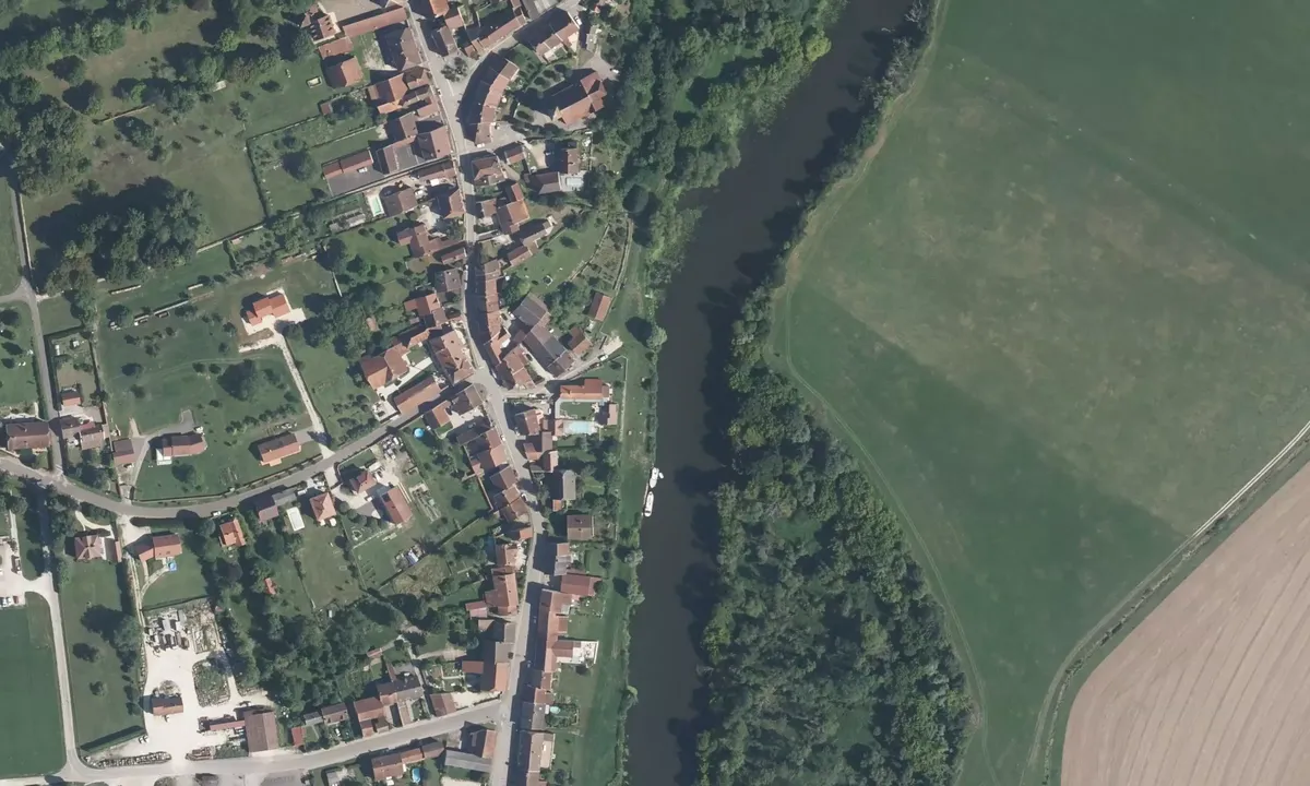 Satelite image of Ray-sur-Saône