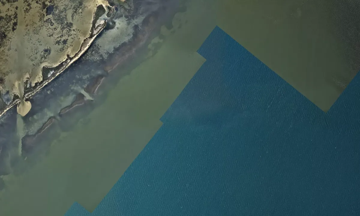 Flyfoto av Redfish Bay