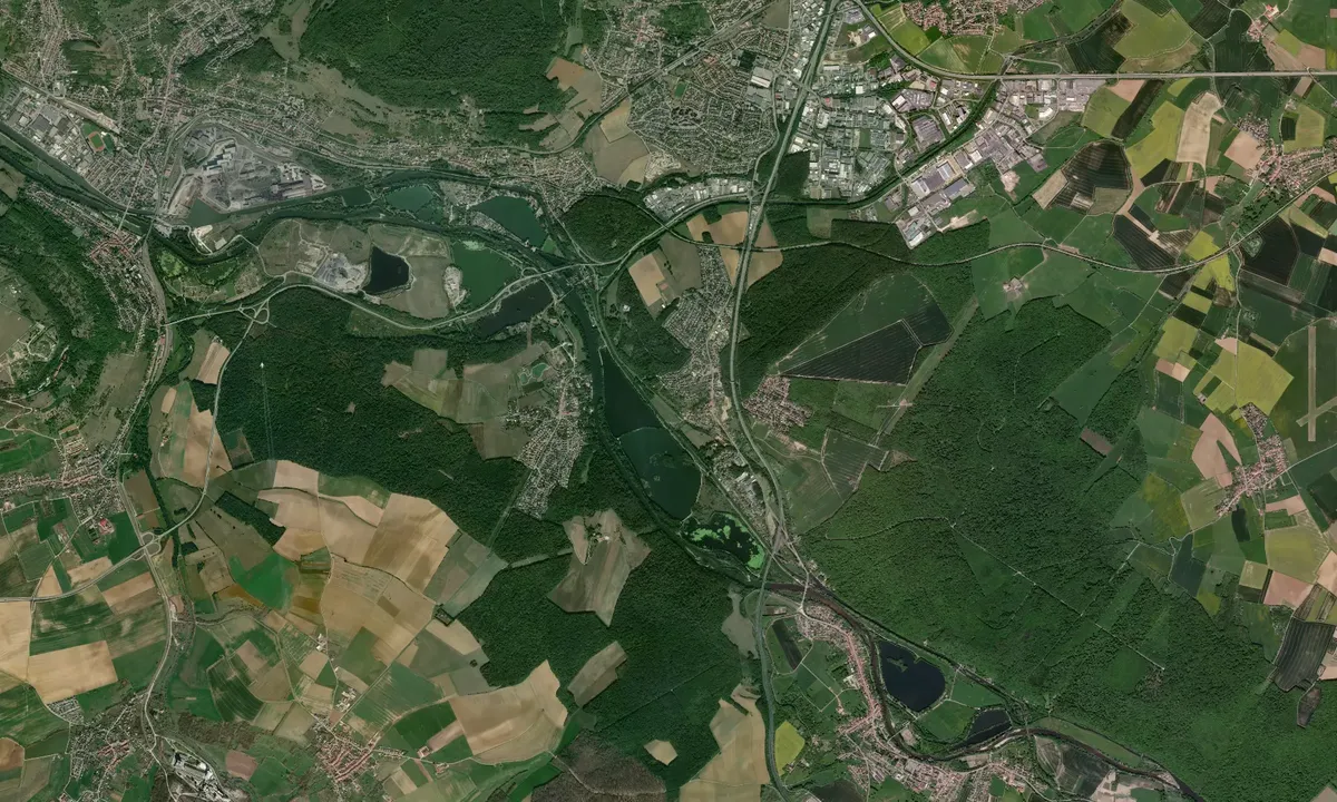 Flyfoto av Richardmenil Halte Nautique