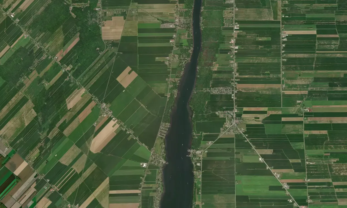 Flyfoto av Richelieu 24E