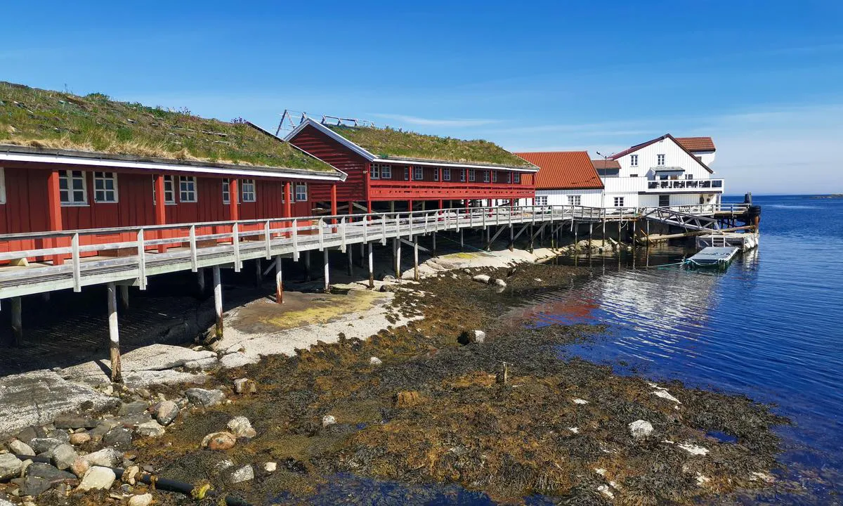 Ringholmen: Sjøhuset, med restaurant og 19 gjesterom.