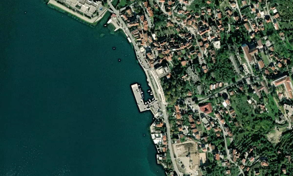 Flyfoto av Risan - Kotor