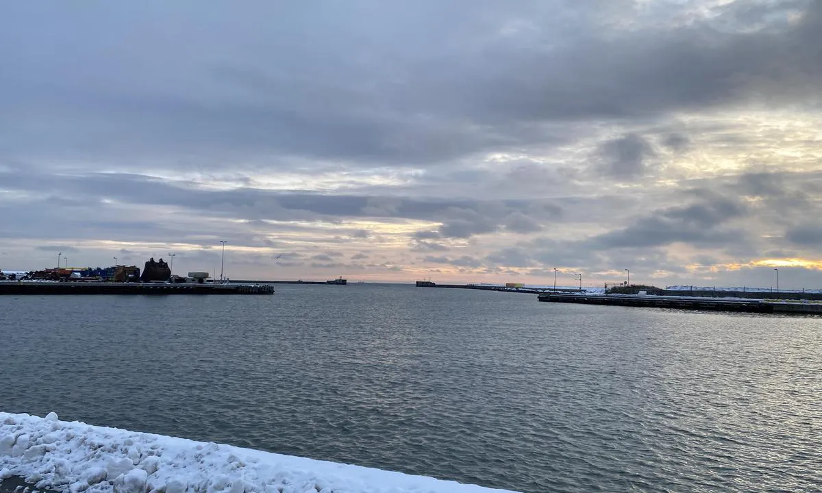 Rødbyhavn: {"base": "en", "no": "Innl\u00f8pet til marinaen", "se": "Inloppet till marinan", "en": "The inlet of the marina", "da": "Indl\u00f8bet til marinaen"}